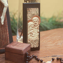 Load image into Gallery viewer, Vertical Holy Family Plaque