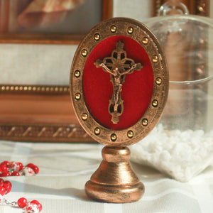 Cross Oval Table Decor